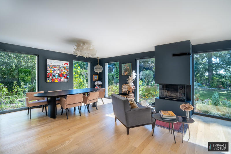 Maison contemporaine - 220 m² - 6 pièces