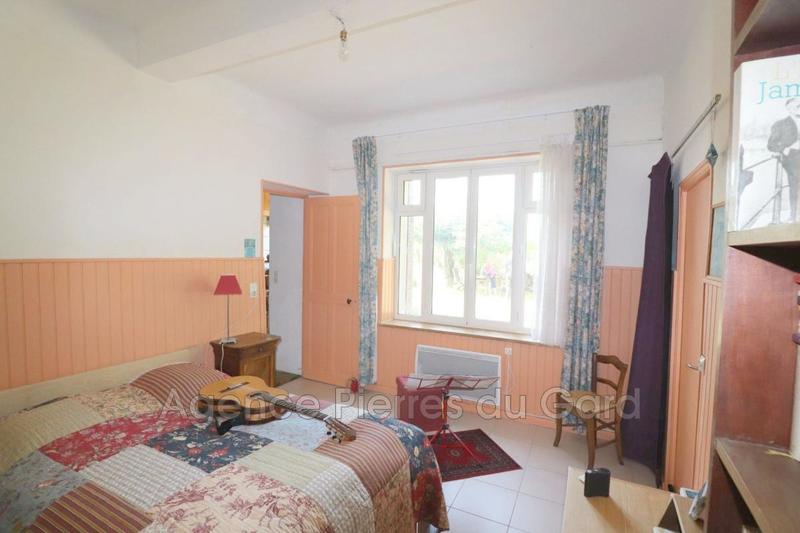 Maison en pierre - 300 m² - 7 pièces