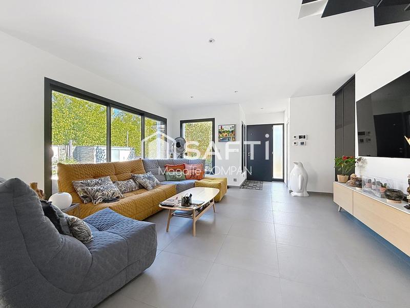 Maison - 151 m² - 5 pièces