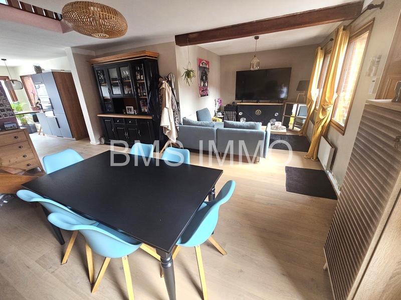 Maison - 96 m² - 5 pièces