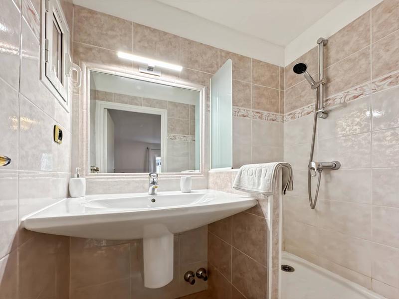 Maison - 182 m² - 5 pièces