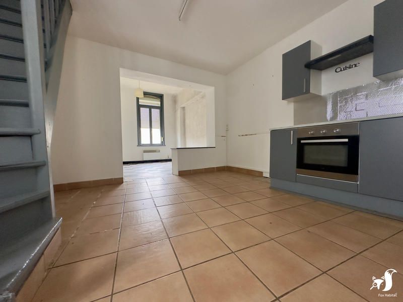 Maison - 225 m² - 8 pièces