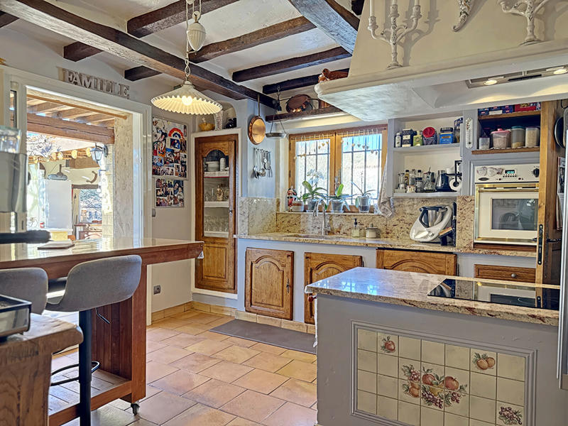 Maison - 138 m² - 7 pièces