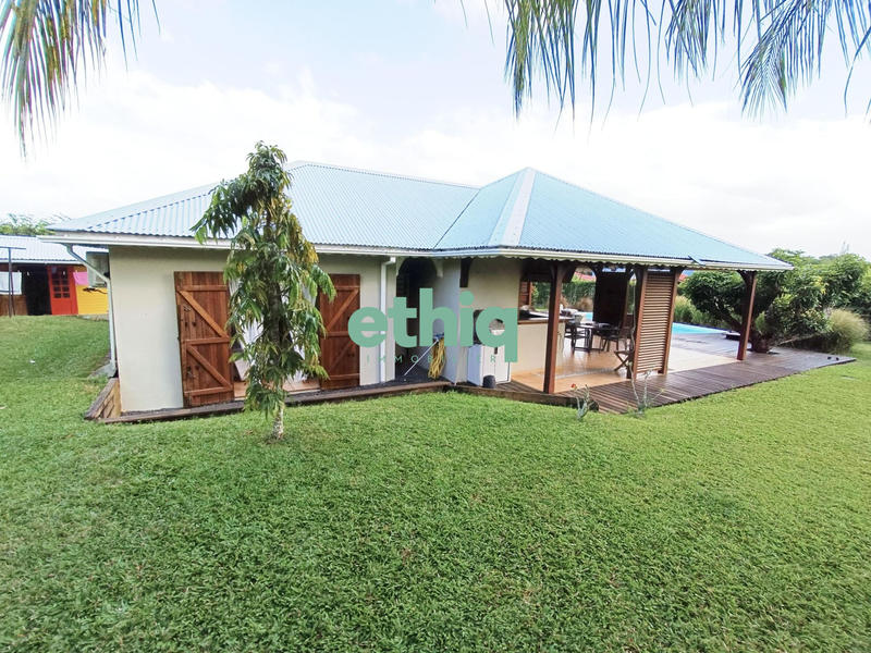 Maison contemporaine - 140 m² - 4 pièces