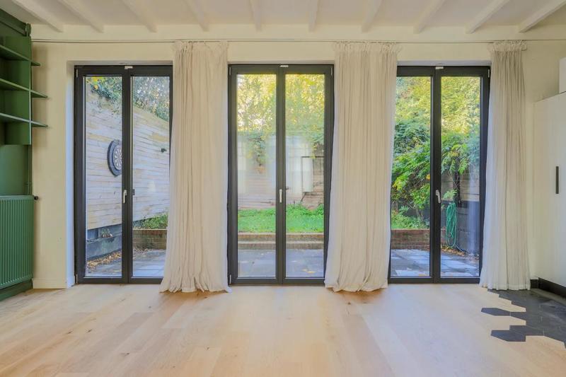 Maison - 105 m² - 6 pièces