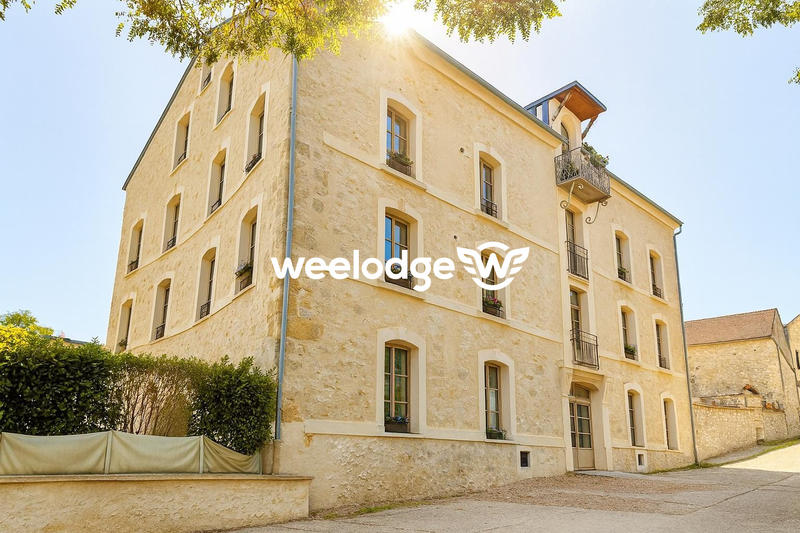 Appartement - 100 m² - 5 pièces