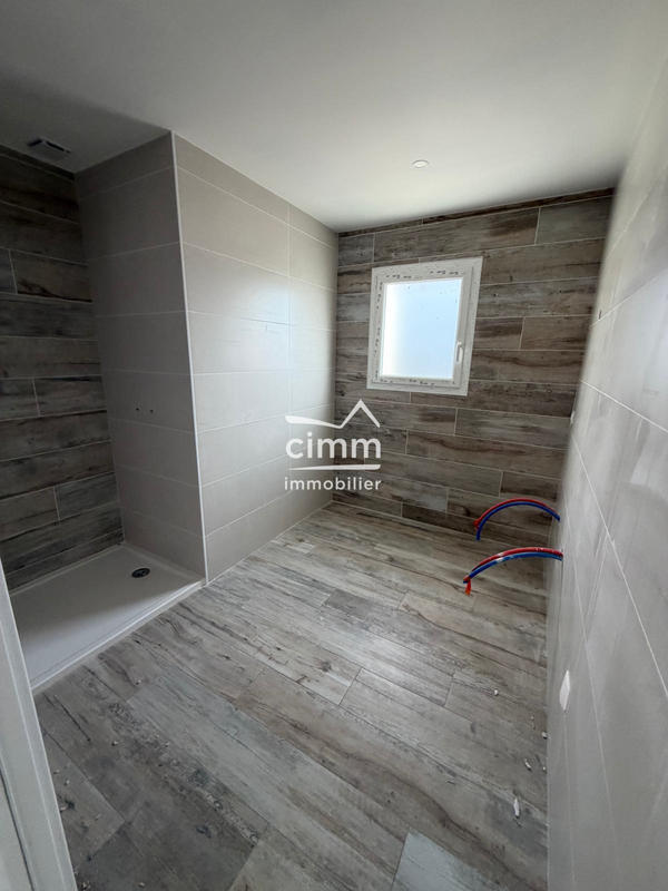 Villa - 80 m² - 4 pièces