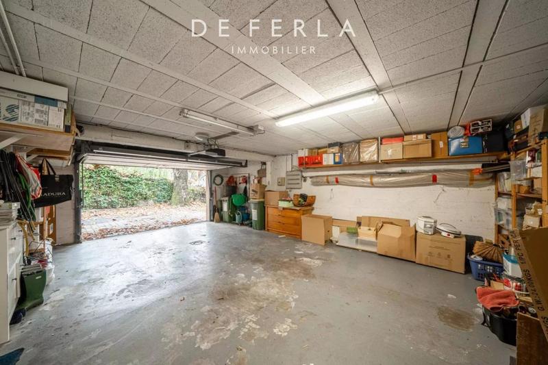 Maison - 240 m² - 7 pièces