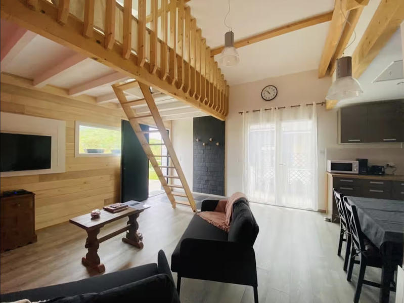 Maison - 232 m² - 8 pièces