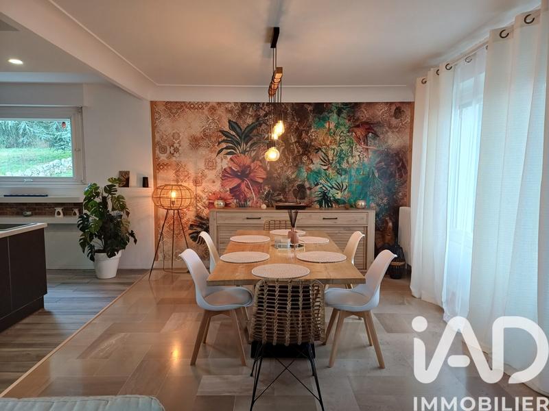 Maison - 199 m² - 7 pièces