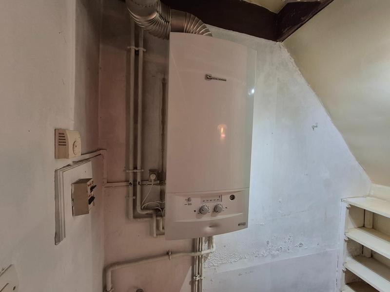 Maison - 90 m² - 3 pièces