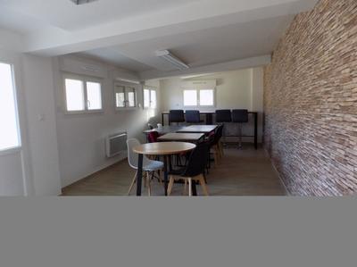 Maison - 347 m² - 18 pièces