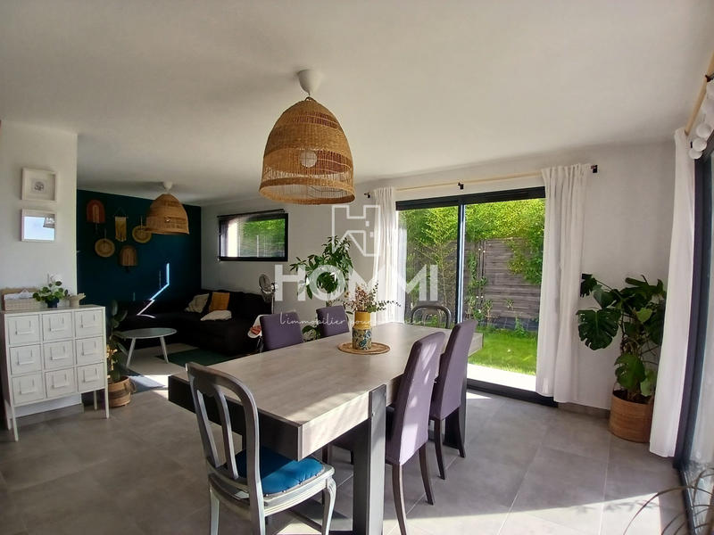 Maison contemporaine - 102 m² - 6 pièces