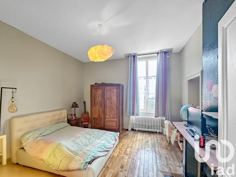 Maison - 327 m² - 12 pièces