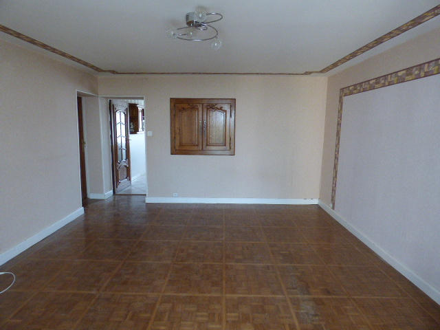 Maison - 185 m² - 7 pièces