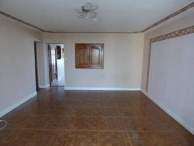 Maison - 185 m² - 7 pièces