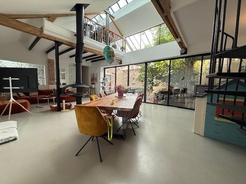 Atelier d'activités - 245 m² - 7 pièces