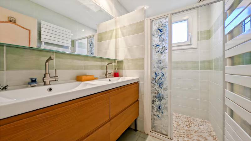 Maison - 103 m² - 5 pièces