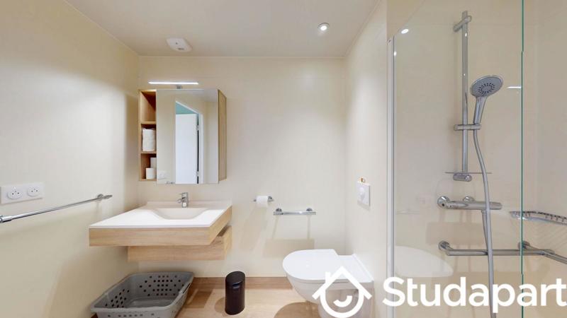 Chambre - 42 m² - 1 pièce