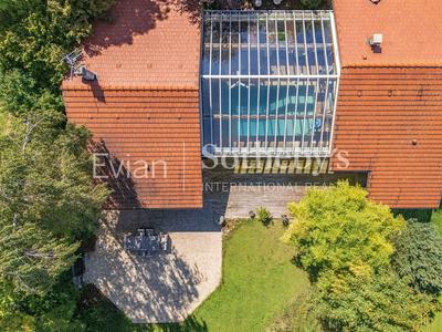 Maison - 306 m² - 6 pièces