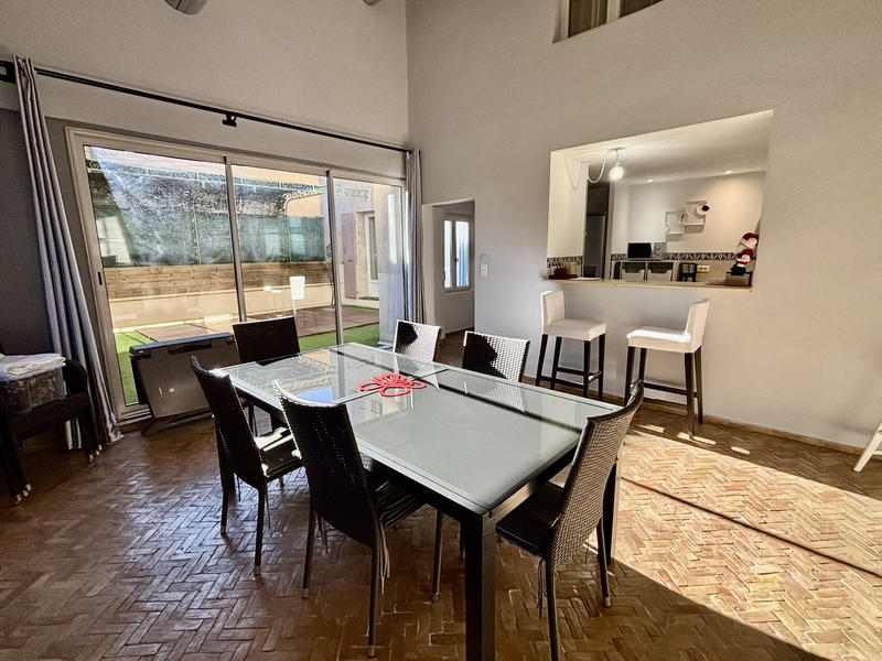 Maison - 162 m² - 7 pièces