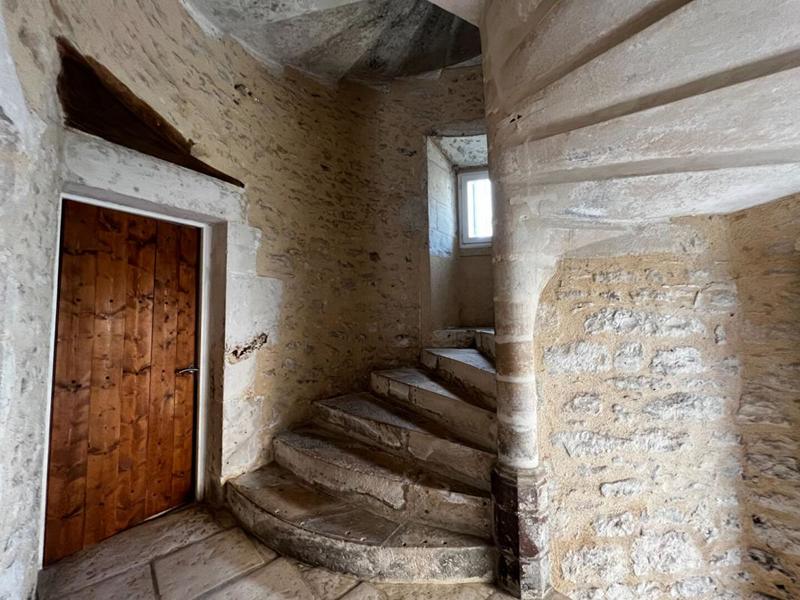 Maison - 259 m² - 8 pièces