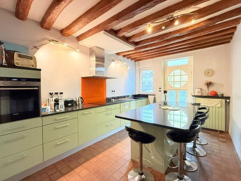 Maison - 147 m² - 5 pièces