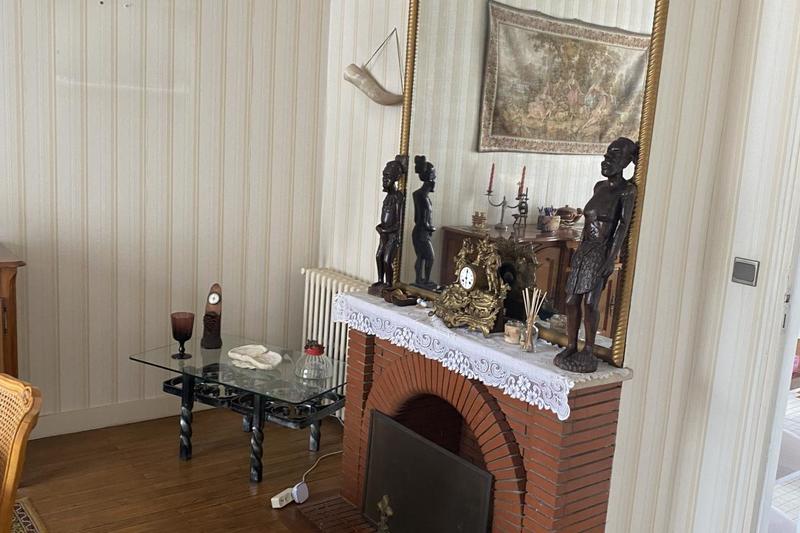 Maison - 250 m² - 5 pièces