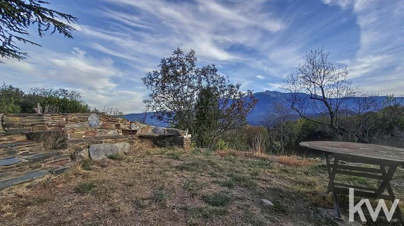 Maison - 285 m² - 13 pièces