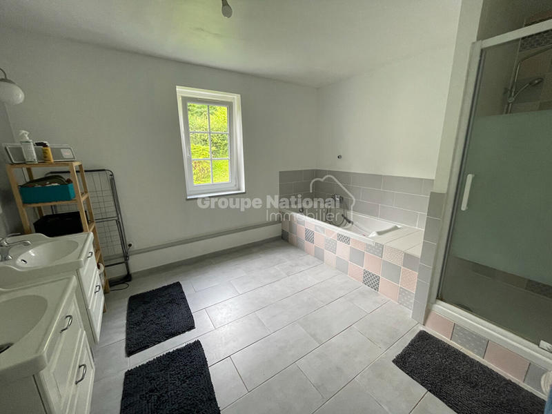 Maison - 172 m² - 8 pièces