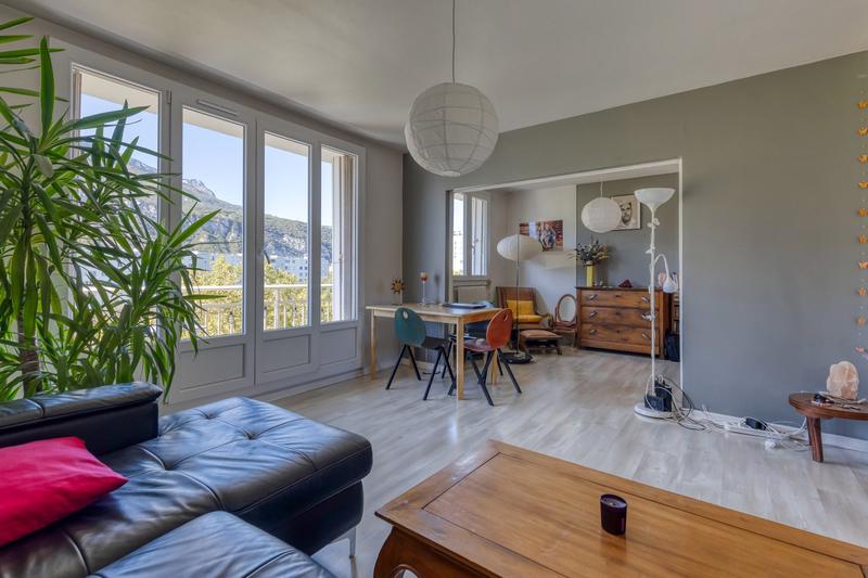 Appartement - 73 m² - 4 pièces