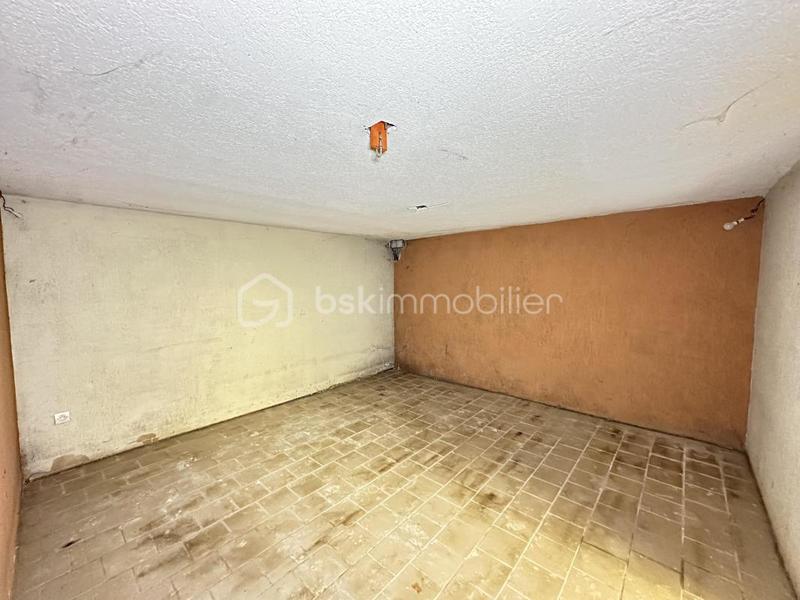 Maison - 207 m² - 7 pièces