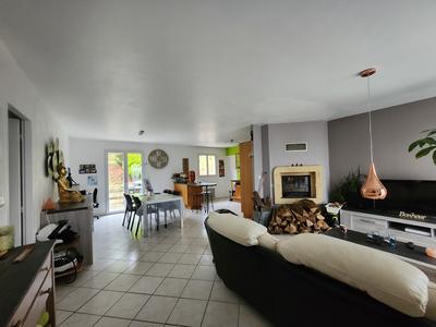 Maison - 91 m² - 5 pièces