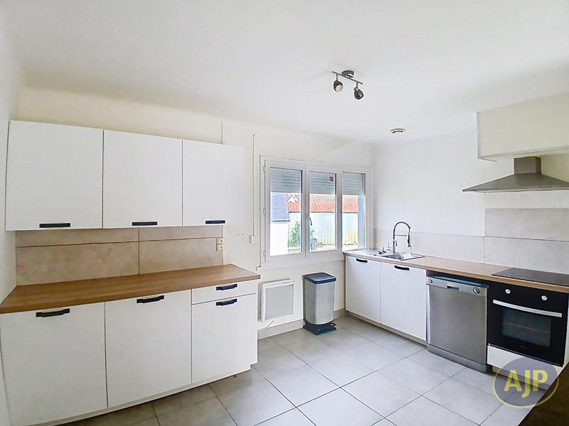 Maison - 87 m² - 5 pièces