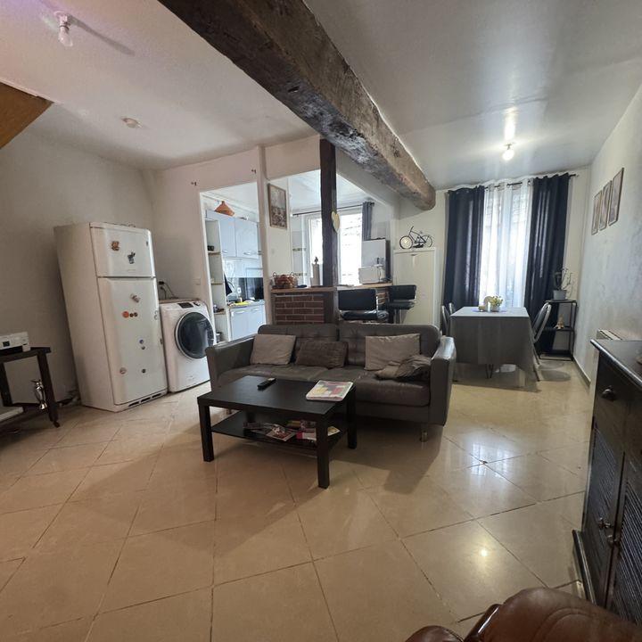 Maison de ville - 74 m² - 3 pièces