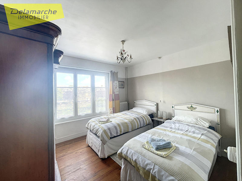 Maison - 88 m² - 6 pièces