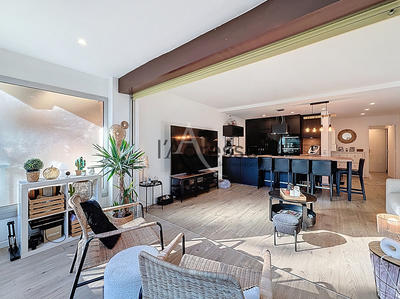 Appartement - 93 m² - 5 pièces