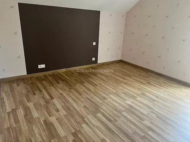 Maison - 280 m² - 10 pièces