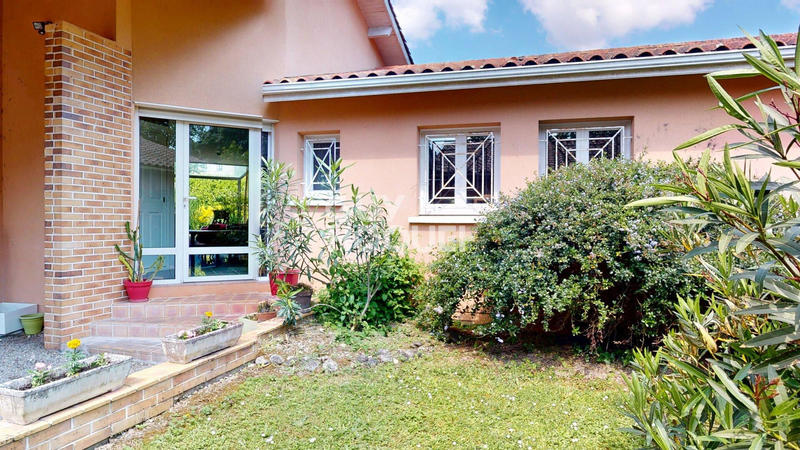Maison - 164 m² - 5 pièces