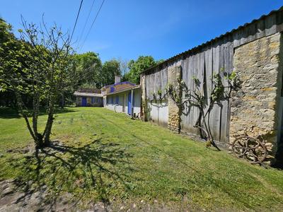 Maison - 250 m² - 10 pièces