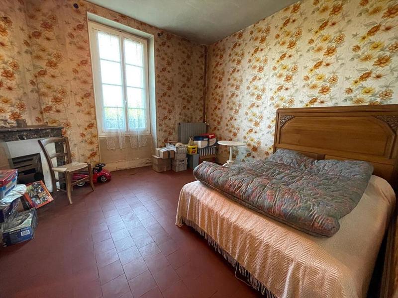 Maison - 186 m² - 8 pièces