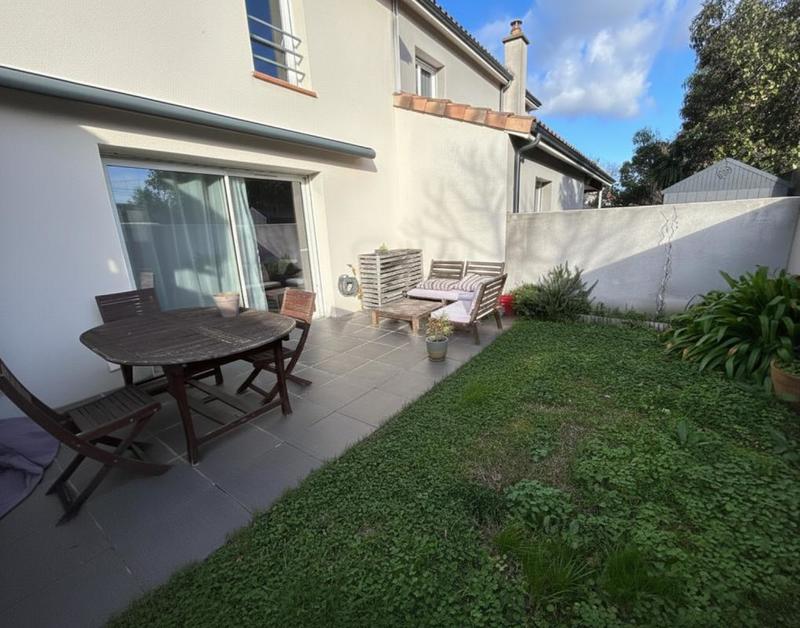 Maison - 80 m² - 4 pièces