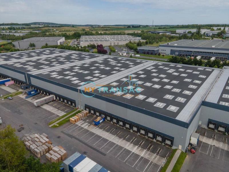 Entrepôt - 32 863 m²
