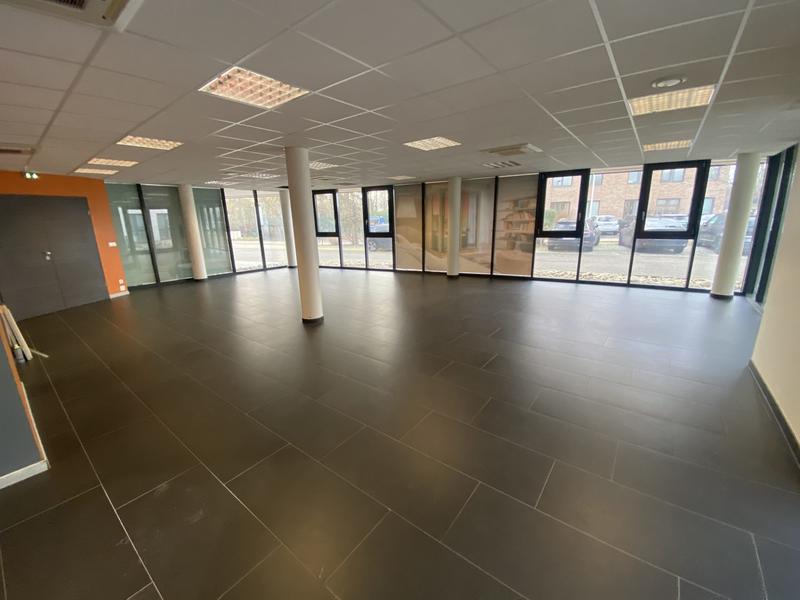 Local commercial - 352 m²