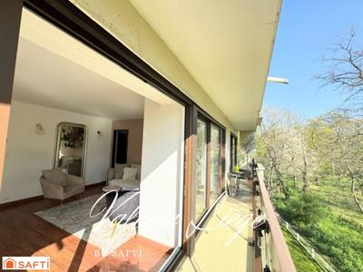 Appartement - 80 m² - 4 pièces