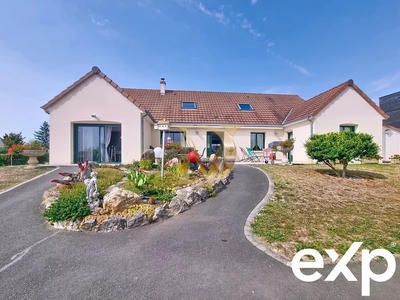 Maison - 230 m² - 8 pièces