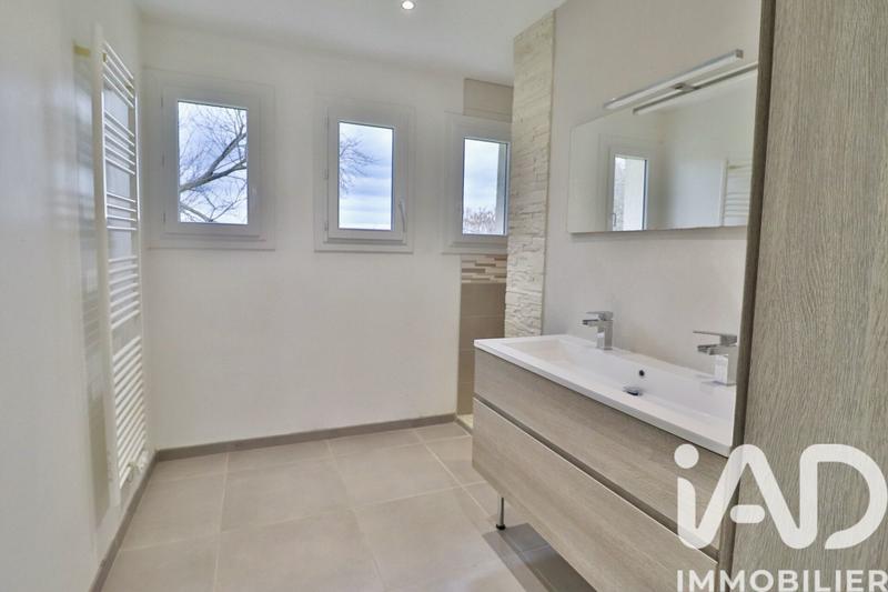 Maison - 170 m² - 8 pièces