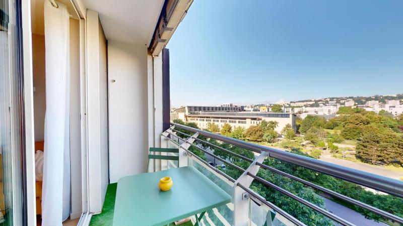 Appartement - 81 m² - 5 pièces