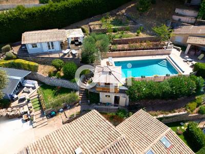 Maison - 165 m² - 7 pièces