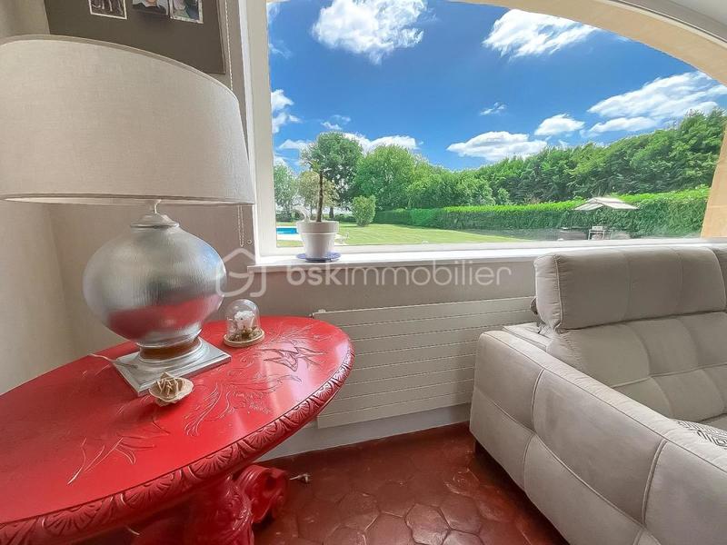 Demeure - 377 m² - 14 pièces